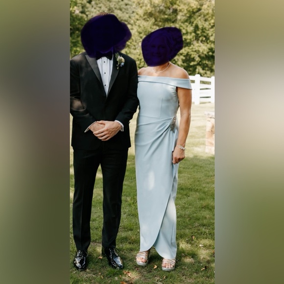 Alex Evenings Gown - Picture 4 of 10